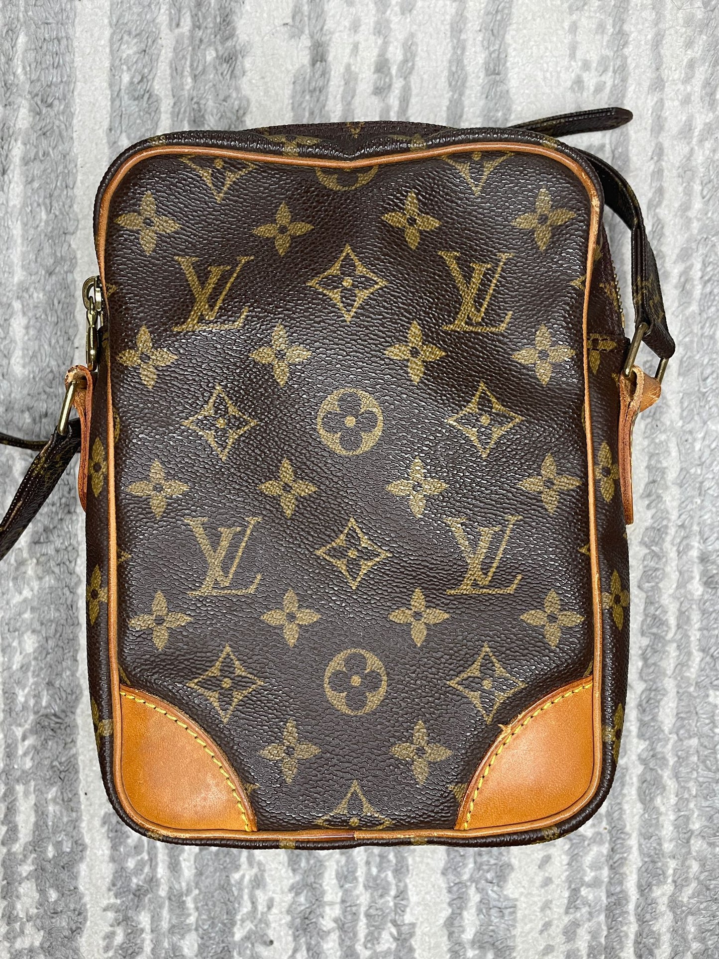 SACOCHE LOUIS VUITTON