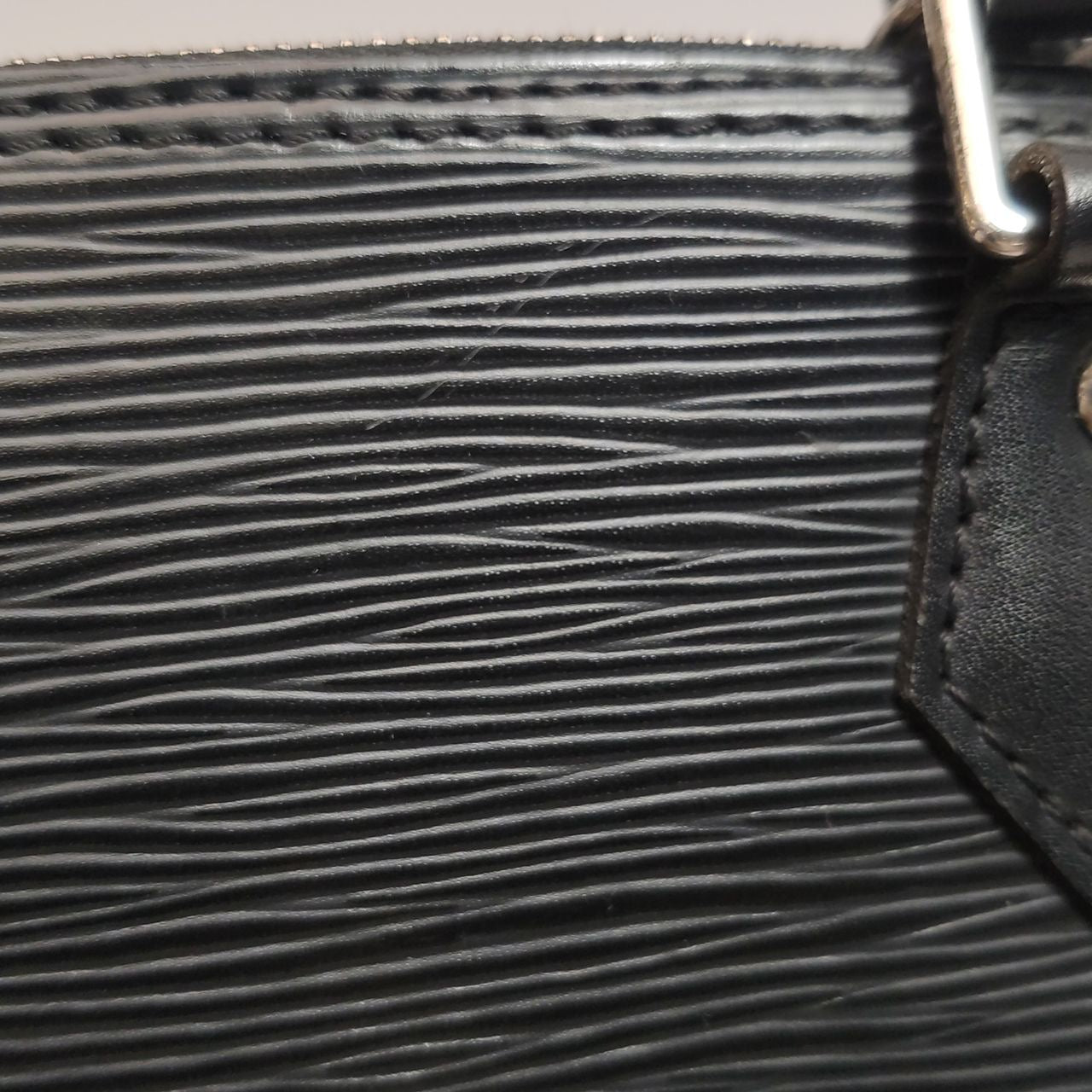 LOUIS VUITTON - BB ALMA