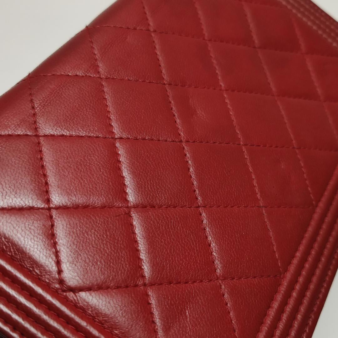 CHANEL - WALLET ON CHAIN BOY